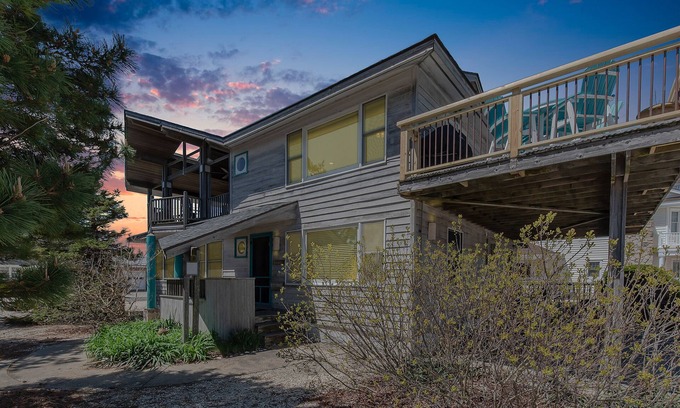 Stone Harbor House | Family Beach Get-a-Way Just 4 Houses from the Ocean!