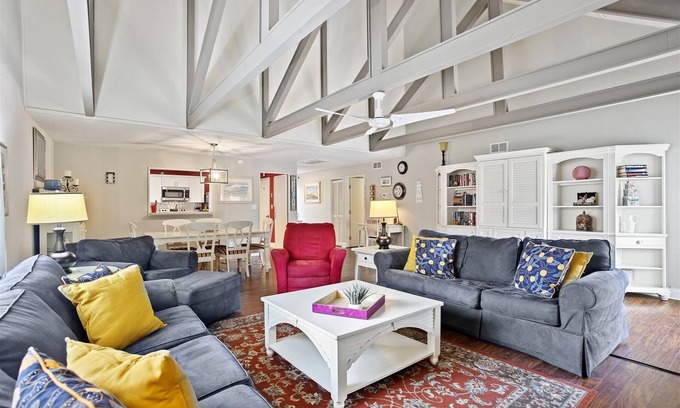 Palmetto Dunes Condo | Family Beach Getaway - Pet Friendly & Steps to the Pool