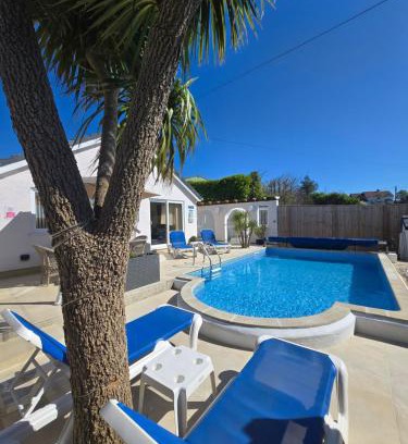Kilgetty House | Family Bungalow with Private Pool