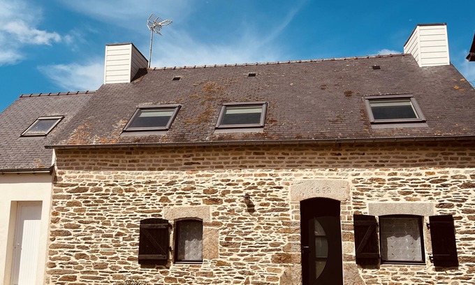 Clohars-Carnoet House | Family cottage 800m from the beach, with shared pool! Ideal for families!