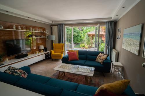 Palilula Villa | Family/Coworking Retreat Belgrade