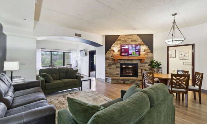 Wisconsin Dells Condo | Family Dream Escape at Chula Vista *Shuffleboard/Arcade Games/Treehouse Bunks*