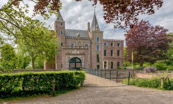 Nieuw-Haamstede Hotel | Family friendly Oasis | Free Parking | Near scenic Nature Trails, beach escape