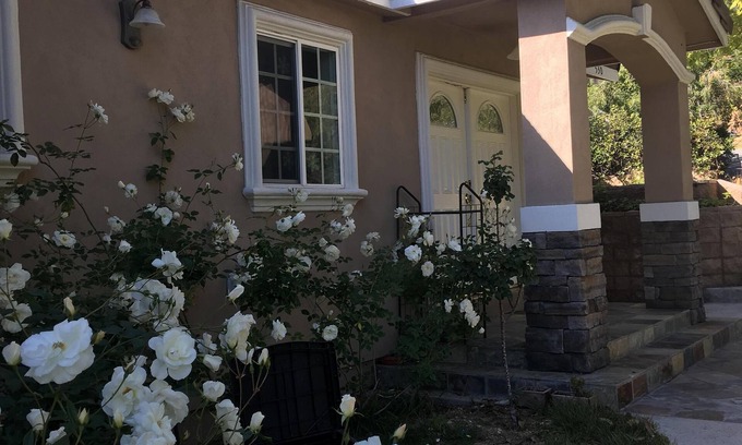 La Habra Heights Villa | family-friendly private business