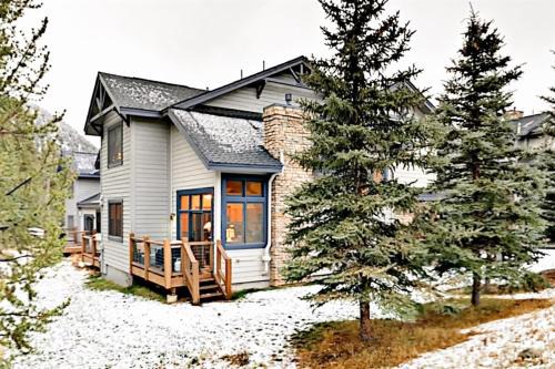 Keystone House | Family Friendly 3 Bedroom Vacation Rental In West Keystone Resort Along The Snake River With Pool And Hot Tub
