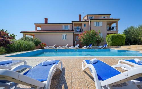 Basanija Apartment | Family-friendly apartments with swimming pool Basanija, Umag - 3402