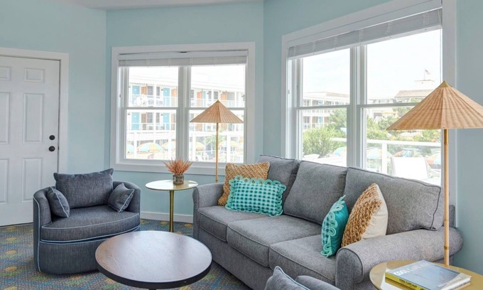 Cape May Hotel | Family-Friendly Beach Retreat – Pool, Music & Sand Between Your Toes!