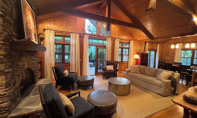Cullowhee House | Family-Friendly Cashiers, NC Home on Golf Course with Club Perks & Fast WiFi