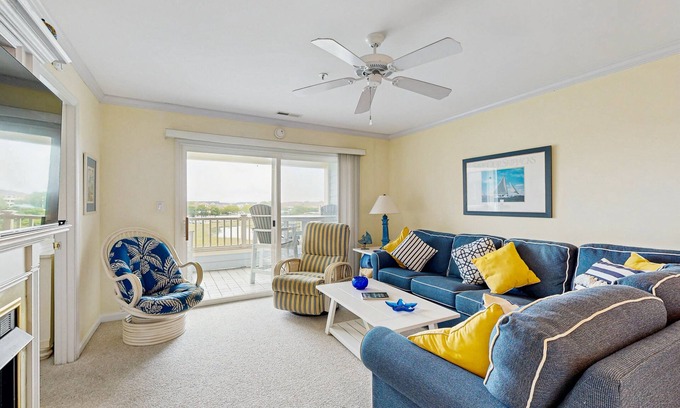 Heron Harbour Isle Condo | Family-friendly condo with beach access, pools, covered deck, W/D & AC
