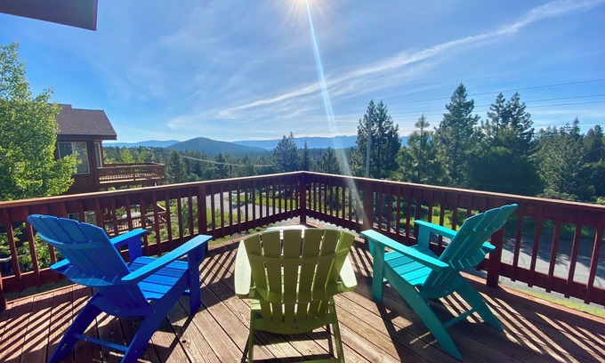 Truckee Condo | Family Friendly, Gorgeous Views and steps to Tahoe Donner Ski Hill