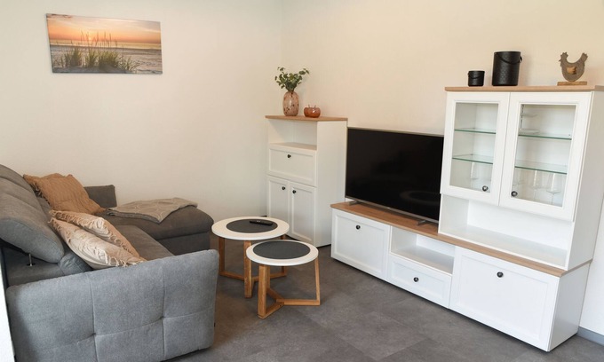 Geeste House | Family-friendly holiday apartment with bio sauna and parking space near the lake
