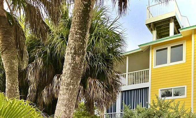 Jose's Hideaway House | Family friendly home with heated pool - only 300 feet from the beach!