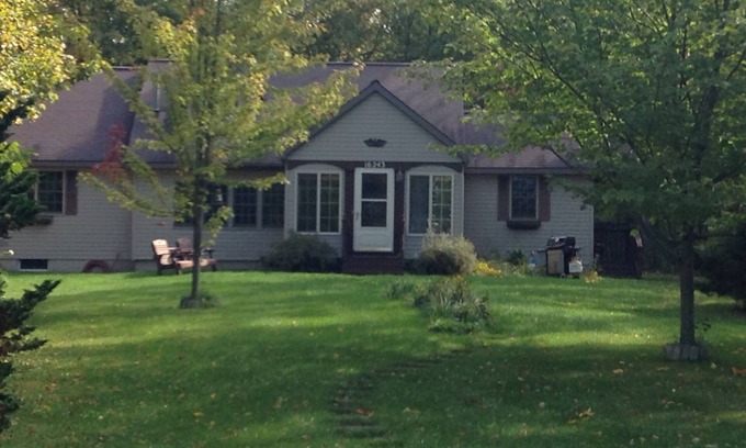 Sterling House | Family friendly house on Lake Ontario