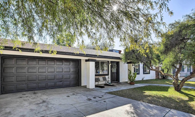 Maryvale House | Family-Friendly Phoenix Getaway w/ Trampoline