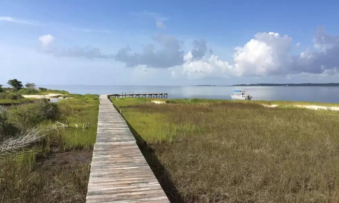 Carteret County House | Family-Friendly Private Waterfront Getaway!