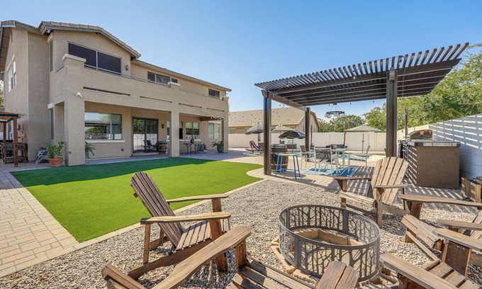 Rovey Farm Estates House | Family-Friendly Retreat w/Pool - Near Westgate!