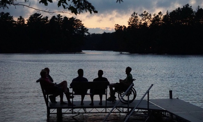 Three Lakes House | Family Friendly sleeps 14 comfortably