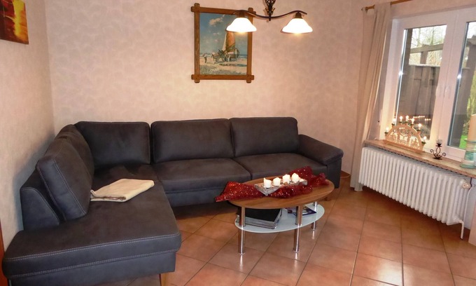 Dornumergrode Apartment | Family-friendly vacation apartment with large garden