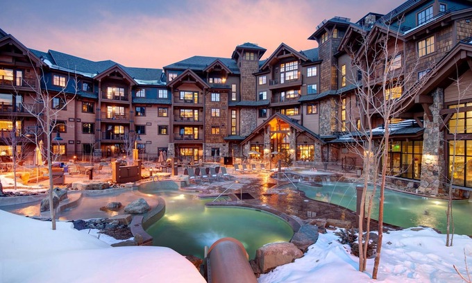 Breckenridge Cabin | FAMILY FUN! 25 Mar-1 Apr 2023,True Ski In/Out, 2BR/2BA, Full Kitch, Sleeps 8+