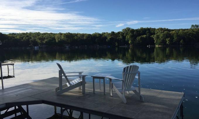 Plymouth House | Family Fun on Crystal Lake Island - minutes to Road America, hiking, PGA Golf