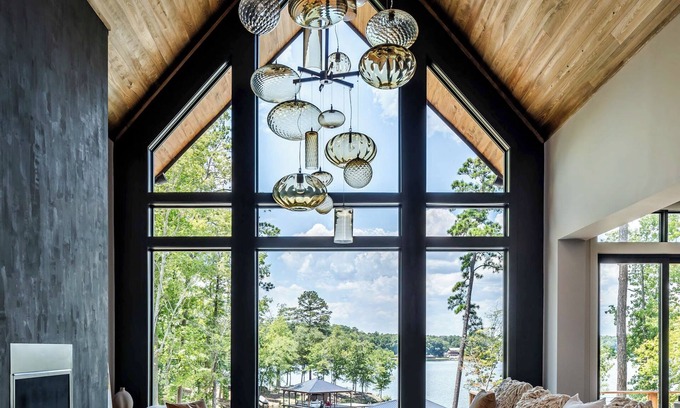 Monticello House | Family fun or a Corporate Retreat at Lake Jackson with pool and an amazing view