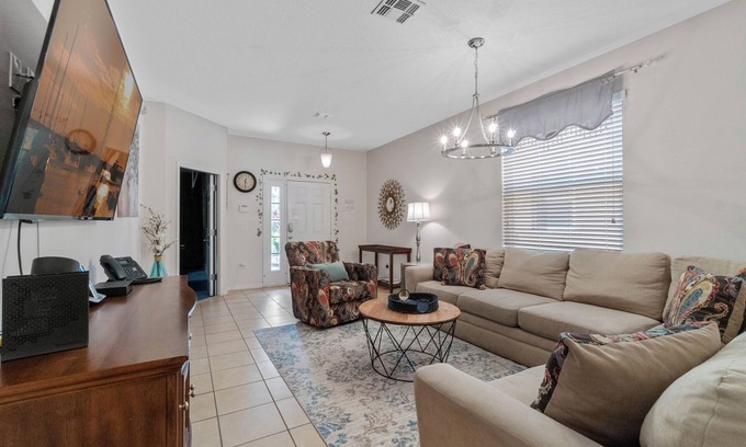 Veranda Palms Resort | Family Getaway: Spacious 6BR with Jacuzzi & Theater