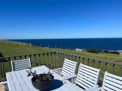 Gerroa House | Family Holiday home with Ocean View