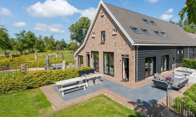 Municipality of Veere Villa | Family Home in Zeeland near Oranjezon Beach
