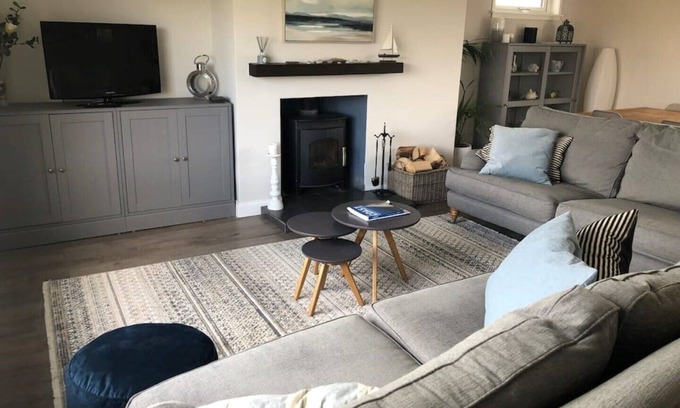 Dornoch House | Family Home with stunning beach and mountain views.