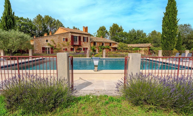Roussillon House | Family house for rent in Roussillon: Villa Solandra