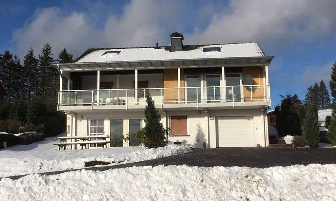 Neuastenberg Villa | "Family house Hannelore" up to 12 people