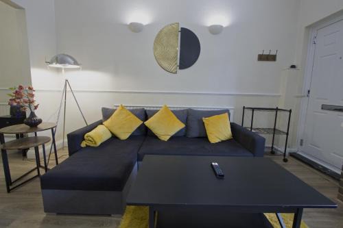 Rushmoor District House | Family house in Farnborough