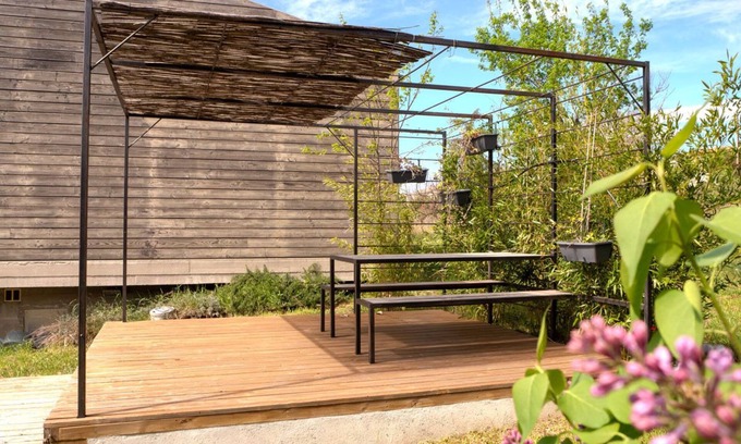 Reillanne House | Family house in Luberon, sleeps 8, private pool, landscaped garden