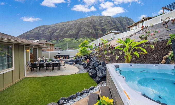 Makaha Valley House | Family Oceanview Oasis, Hot Tub, 5min to beach