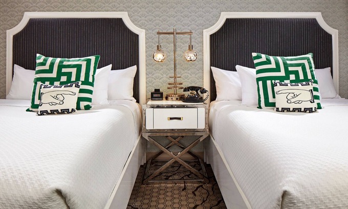 Beverly Hills Hotel | Family Ready Rooms 10 Mins Away from Beverly Hills | 3 Rooms