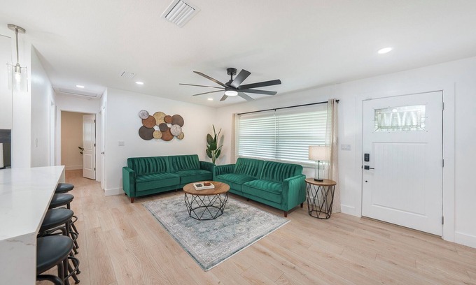 Greater Pinellas Point House | Family Retreat Minutes From the Beach