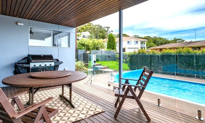 Corlette House | Family Retreat with Pool & Ocean Views