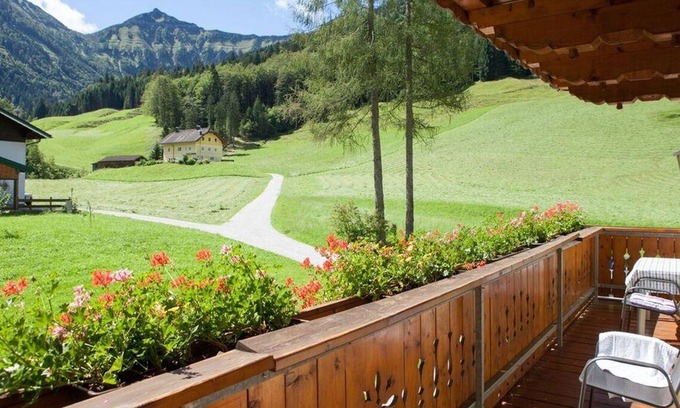 Hintersee Apartment | Family room - 2 double rooms with connecting door - organic farm Vorderbärnau