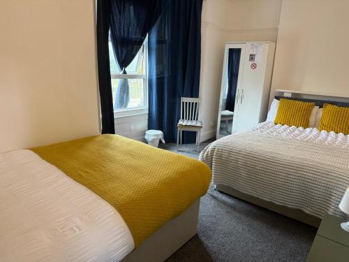 Avonmouth House | Family Room 5