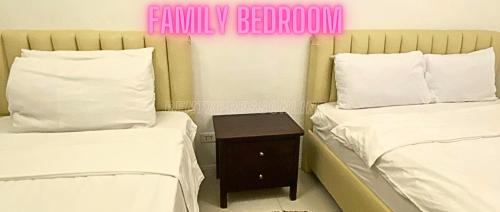 Ermita Night District Apartment | Family Room Affordable, Cheapest Deluxe Double Unit in Manila with 2 Balconies & 2 Bathrooms 25 Percent Discount, Free Sauna & Pool Access Near Manila Bay, Robinsons Place Ermita, Pgh, Bellagio, UP, Pedrogil, US Embassy, NAIA Airport Updated 2024