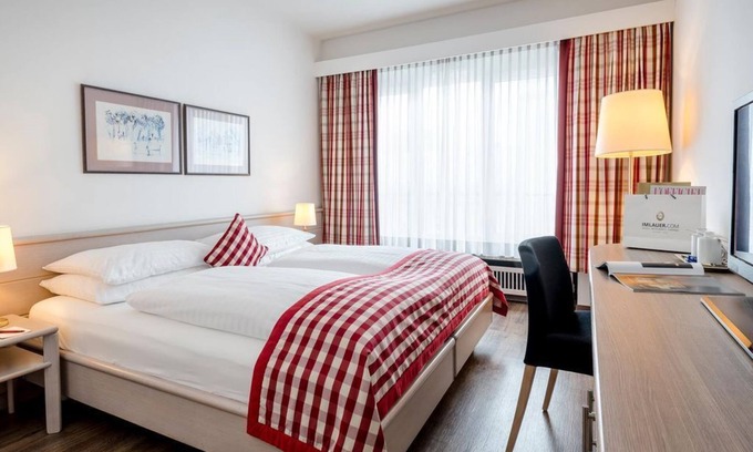 City Centre Salzburg House | Family room, breakfast, non refundable rate - Hotel IMLAUER & Bräu