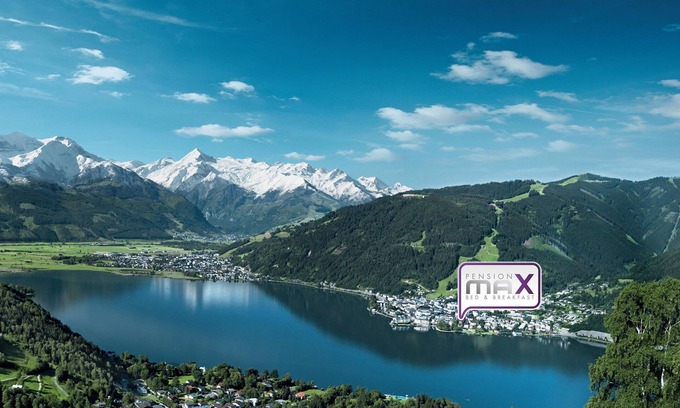Zell am See Cottage | Family room, shower, WC, non-smoking - Pension Max