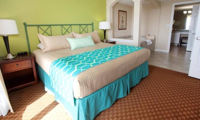 Weston Condo | Family size Condo, centrally located close to Ft. Lauderdale and from Miami.