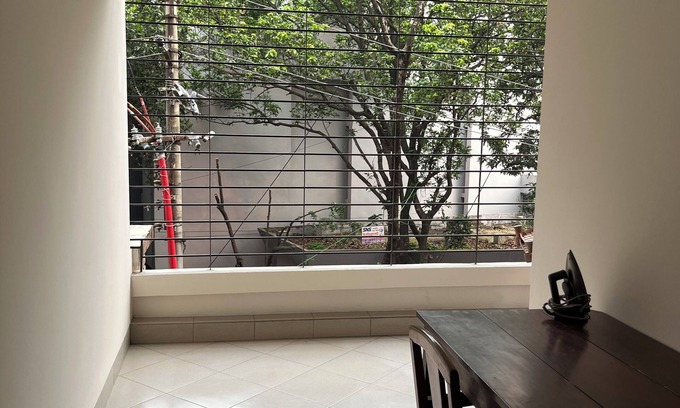 Dhanmondi House | Family-sized Vintage Apartment in Dhanmondi