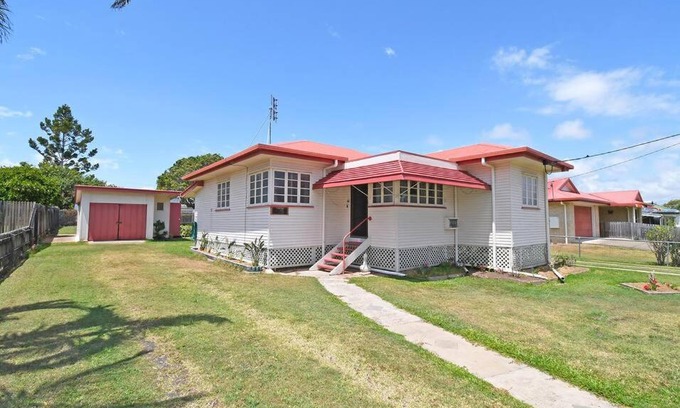Urangan House | Family Tides