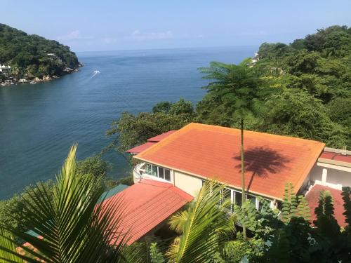 Boca de Tomatlan Apartment | Family vacation home, 10 miles from downtown Pv romantic zone, ocean frontage