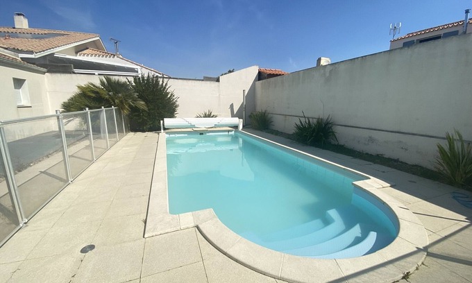 Bretignolles-sur-Mer House | Family villa with heated private pool, 800m to beach, WiFi