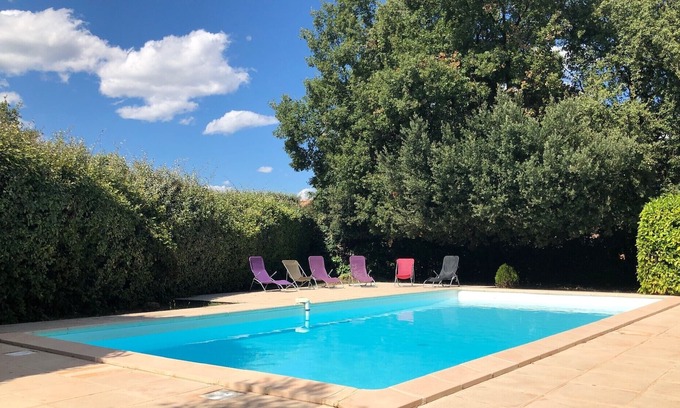 Collias House | Family villa for 10 people with large pool and large garden