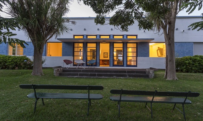 Ponta Delgada Villa | Family Villa in Charming Avenue - Ponta Delgada Center