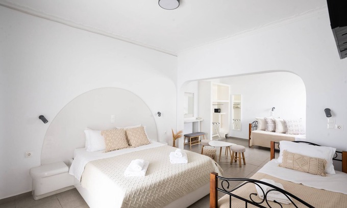 Agios Stefanos House | Family With Sea View